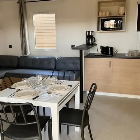 Mobile Ouireves 113 Facing The Mediterranean * Sete