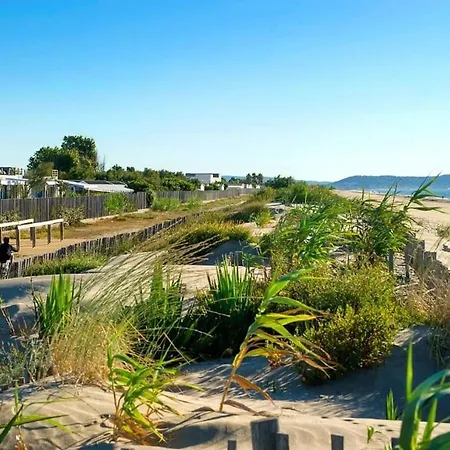 Mobile Ouireves 113 Facing The Mediterranean *